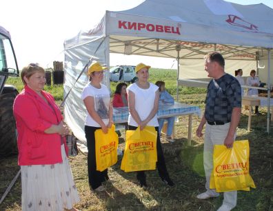 АгроМедиаХолдинг «Светич» примет участие в выставке «День поля-2014» Тюменской области