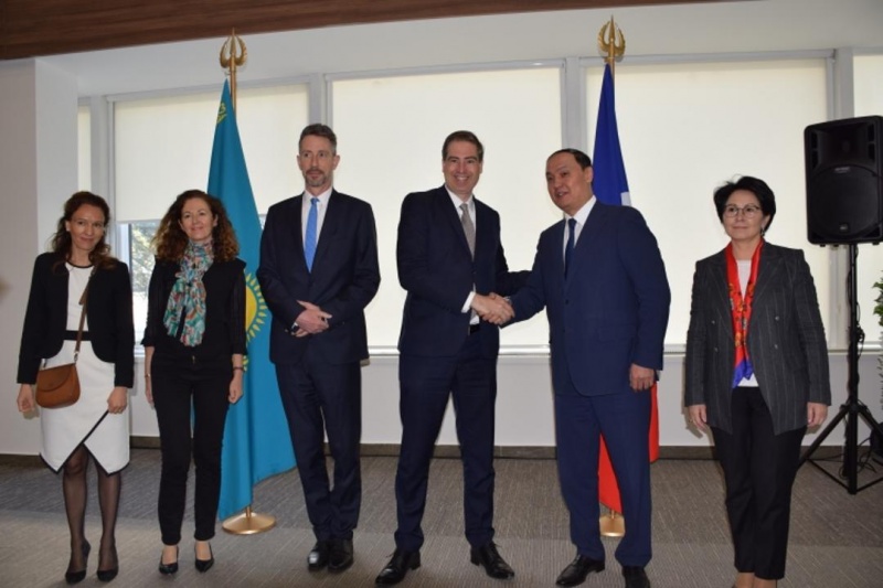Французский бизнес инвестирует в АПК Казахстана
